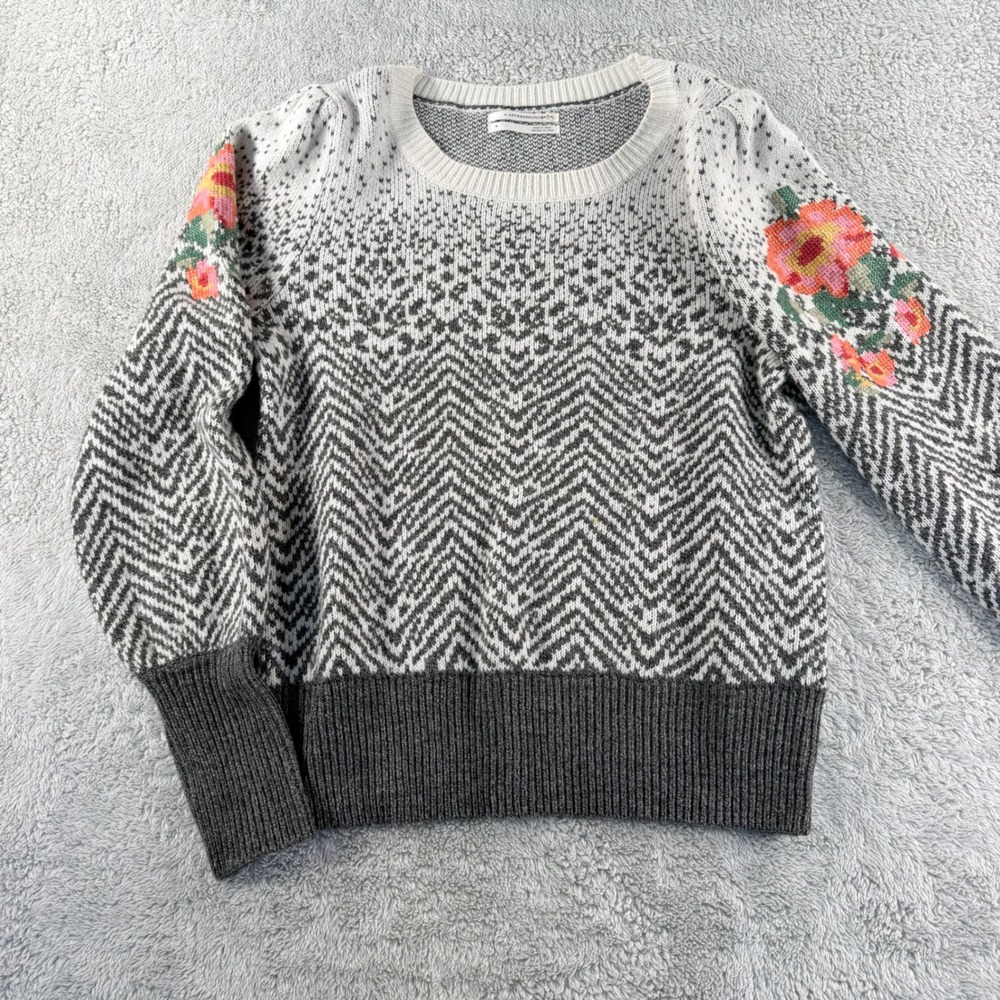 Anthropologie Karolina Sweater Womens Small Gray Chevron Floral Embroidered Wool